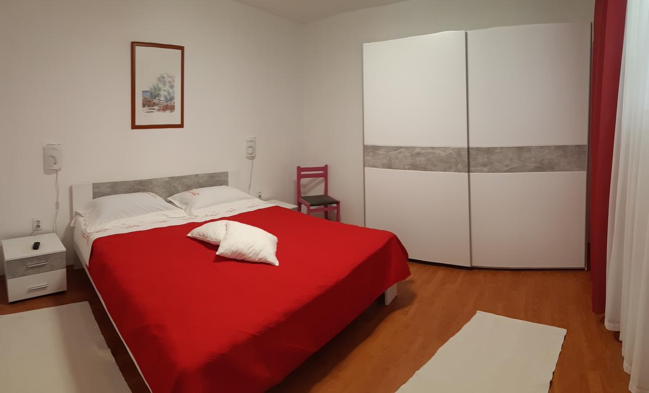 Apartment Alice พูลา ภายนอก รูปภาพ